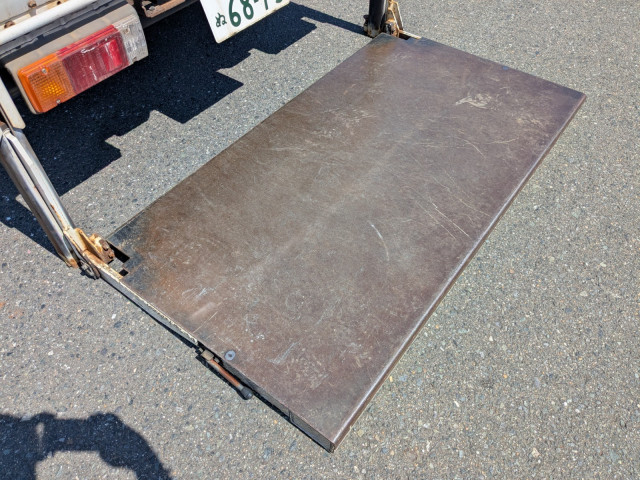 日野 デュトロ 小型 平ボディ 2RG-XZU605M(104223) 10枚目