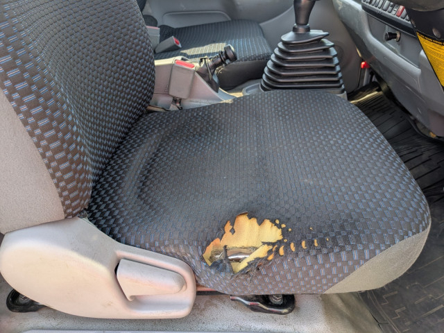 日野 デュトロ 小型 平ボディ 2RG-XZU605M(104223) 36枚目