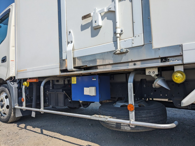 日野 デュトロ 小型 冷蔵冷凍バン TPG-XZU712M(104224) 29枚目