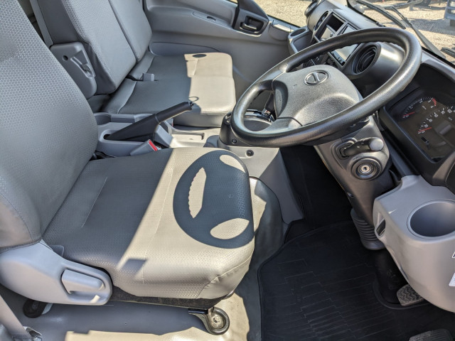 日野 デュトロ 小型 冷蔵冷凍バン TPG-XZU712M(104224) 38枚目