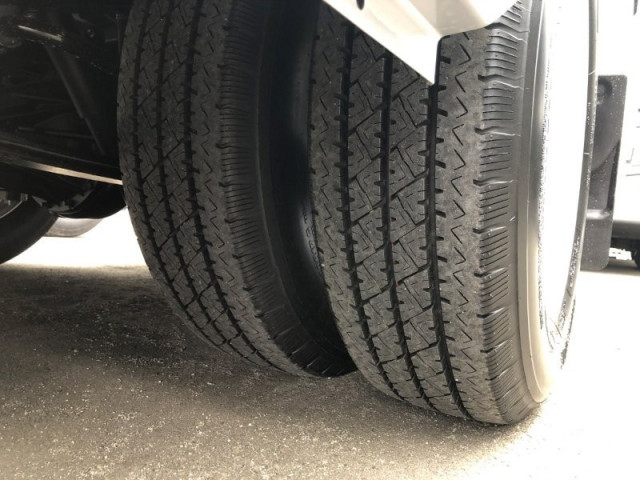 トヨタ コースター 小型 バス 2WG-GDB110(104237) 27枚目