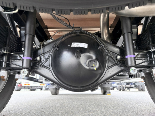 三菱ふそう キャンター 小型 平ボディ（クレーン付） 2PG-FEB90(104243) 9枚目