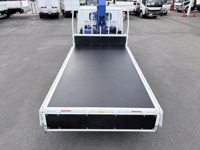 三菱ふそう キャンター 小型 平ボディ（クレーン付） 2PG-FEB90(104243) 23枚目