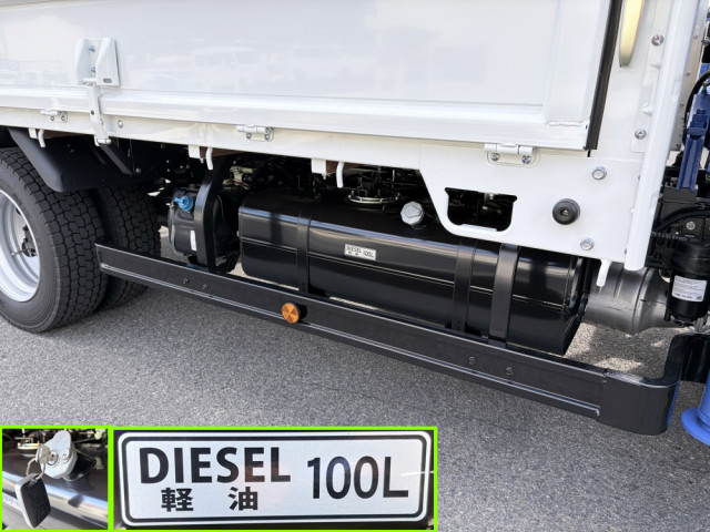 三菱ふそう キャンター 小型 平ボディ（クレーン付） 2PG-FEB90(104243) 29枚目