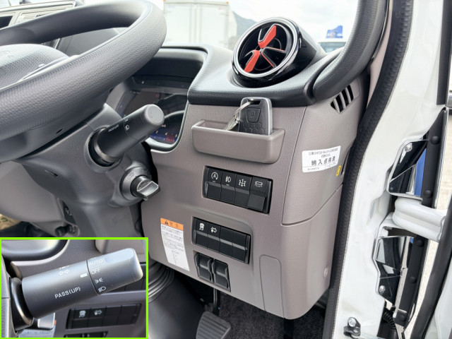 三菱ふそう キャンター 小型 平ボディ（クレーン付） 2PG-FEB90(104243) 39枚目