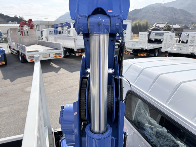 三菱ふそう キャンター 小型 平ボディ（クレーン付） 2PG-FEB90(104244) 14枚目