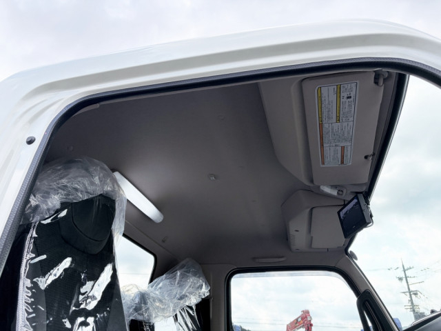 三菱ふそう キャンター 小型 平ボディ（クレーン付） 2PG-FEB90(104243) 44枚目