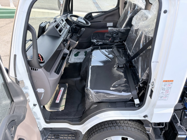 三菱ふそう キャンター 小型 平ボディ（クレーン付） 2PG-FEB90(104244) 38枚目