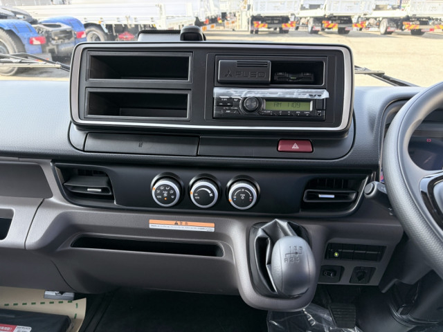 三菱ふそう キャンター 小型 平ボディ（クレーン付） 2PG-FEB90(104244) 43枚目