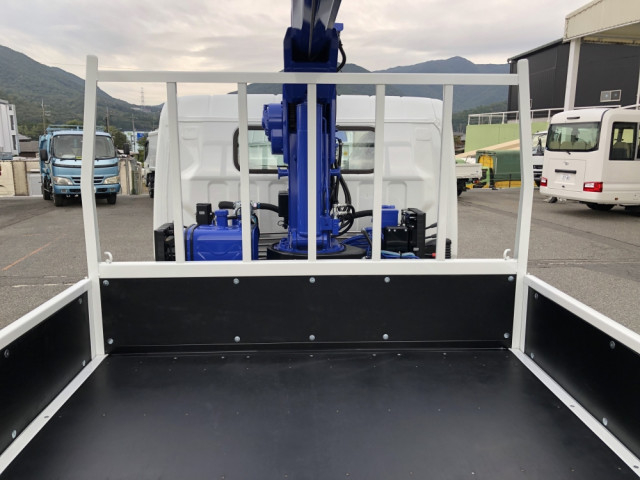 三菱ふそう キャンター 小型 平ボディ（クレーン付） 2PG-FEB90(104245) 22枚目