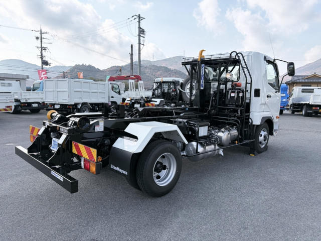 三菱ふそう ファイター 中型 コンテナ専用車 2KG-FK72F(104246) 6枚目