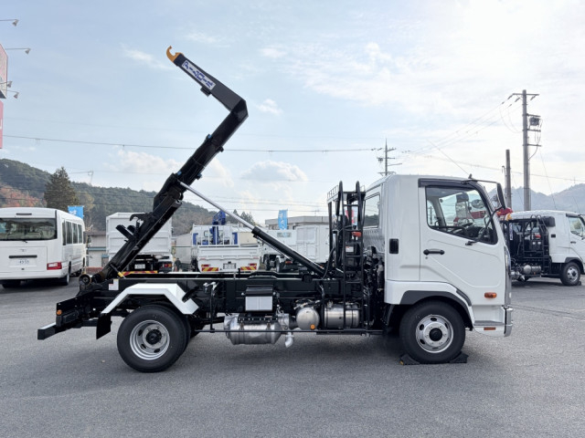 三菱ふそう ファイター 中型 コンテナ専用車 2KG-FK72F(104246) 7枚目