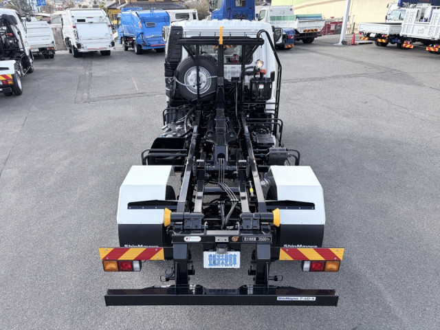 三菱ふそう ファイター 中型 コンテナ専用車 2KG-FK72F(104246) 13枚目