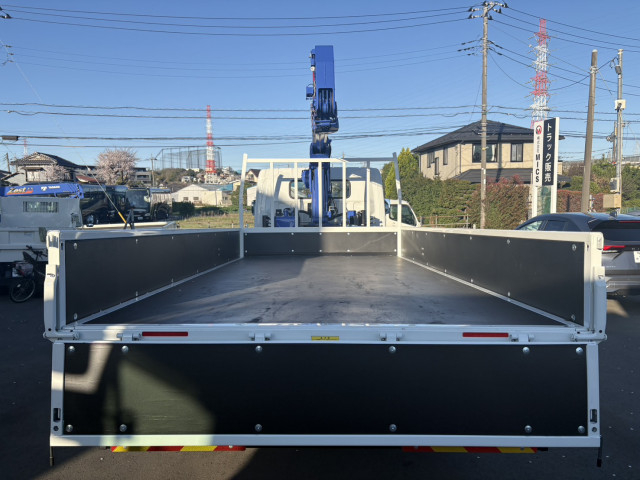 三菱ふそう キャンター 小型 平ボディ（クレーン付） 2PG-FEB90(104247) 7枚目