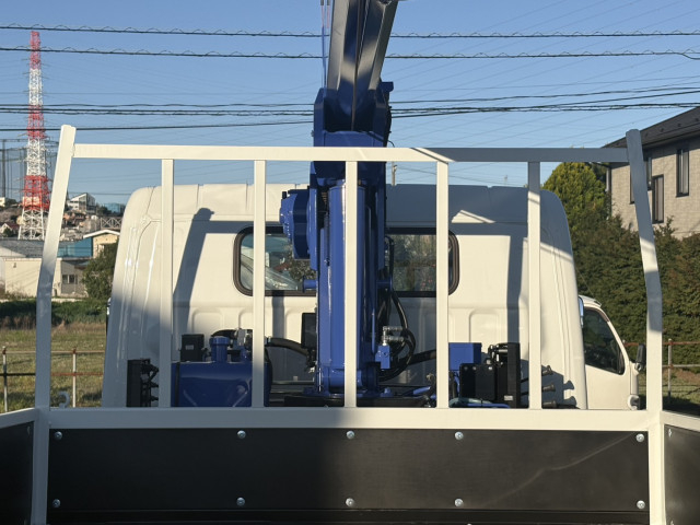 三菱ふそう キャンター 小型 平ボディ（クレーン付） 2PG-FEB90(104247) 11枚目