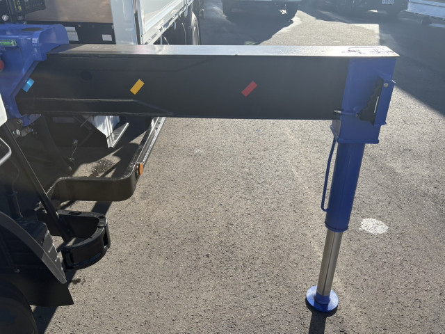 三菱ふそう キャンター 小型 平ボディ（クレーン付） 2PG-FEB90(104247) 15枚目