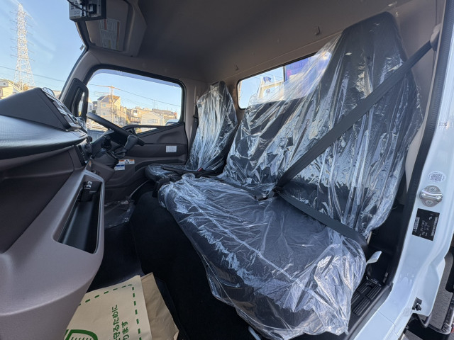 三菱ふそう キャンター 小型 平ボディ（クレーン付） 2PG-FEB90(104247) 25枚目