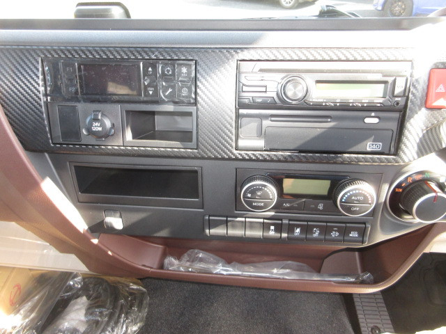 日野 レンジャー 増トン 冷蔵冷凍バン 2KG-GD2ABG(104248) 17枚目