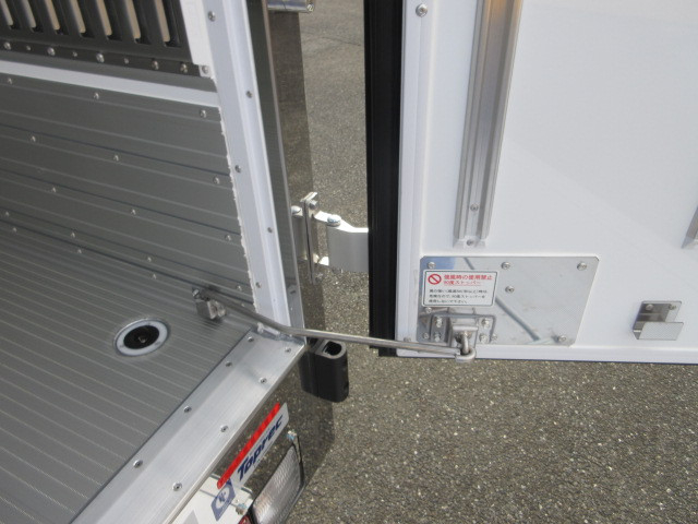 日野 レンジャー 中型 冷蔵冷凍バン 2KG-GD2ABG(104249) 33枚目