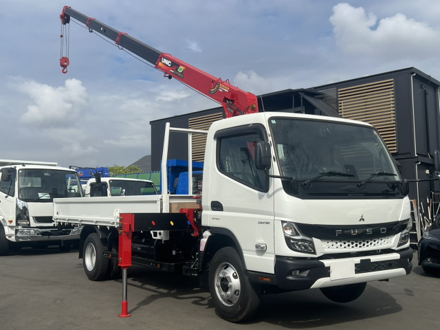 三菱ふそう キャンター 小型 平ボディ（クレーン付） 2PG-FEB80(104250) 2枚目