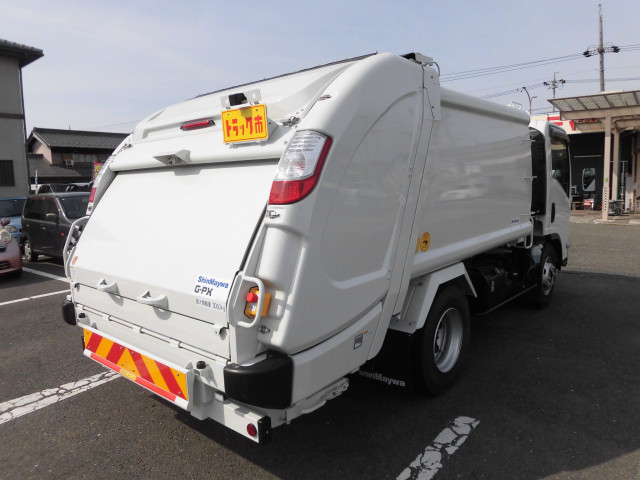 いすゞ エルフ 小型 塵芥車（プレス式） 2PG-NPR88YM(104251) 2枚目