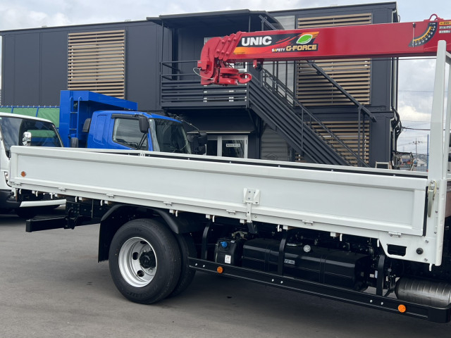 三菱ふそう キャンター 小型 平ボディ（クレーン付） 2PG-FEB80(104250) 6枚目