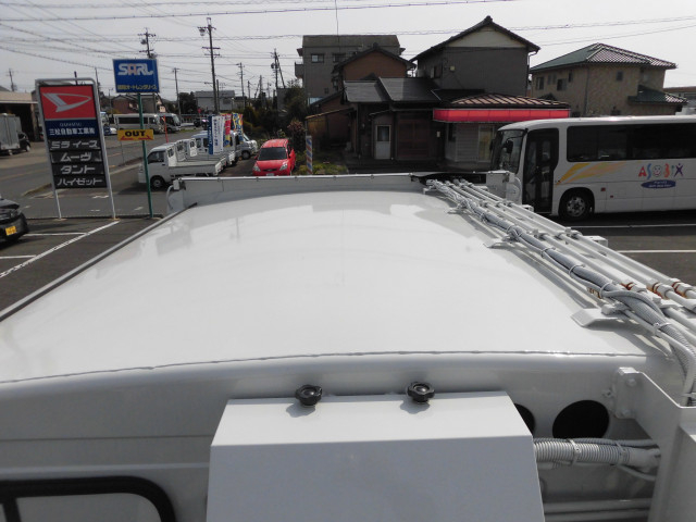 いすゞ エルフ 小型 塵芥車（プレス式） 2PG-NPR88YM(104251) 9枚目