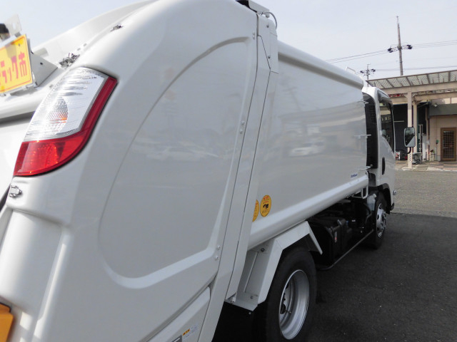 いすゞ エルフ 小型 塵芥車（プレス式） 2PG-NPR88YM(104251) 11枚目