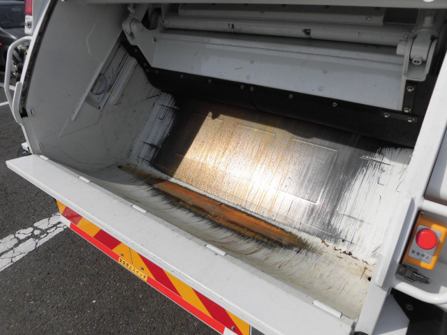 いすゞ エルフ 小型 塵芥車（プレス式） 2PG-NPR88YM(104251) 13枚目