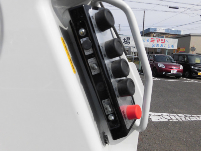 いすゞ エルフ 小型 塵芥車（プレス式） 2PG-NPR88YM(104251) 20枚目