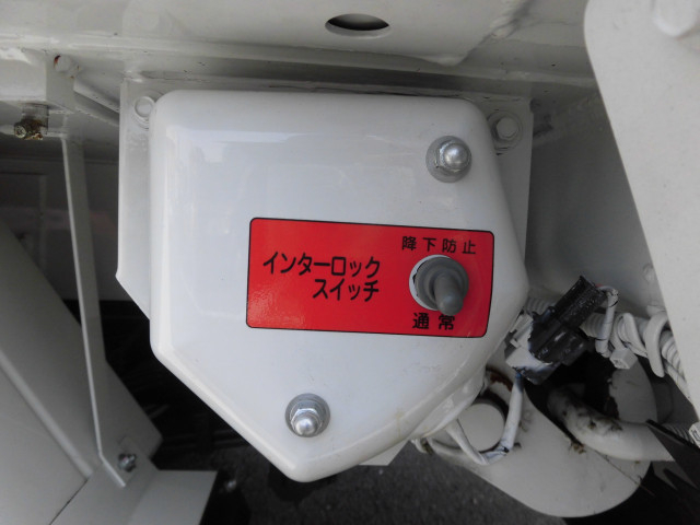 いすゞ エルフ 小型 塵芥車（プレス式） 2PG-NPR88YM(104251) 21枚目