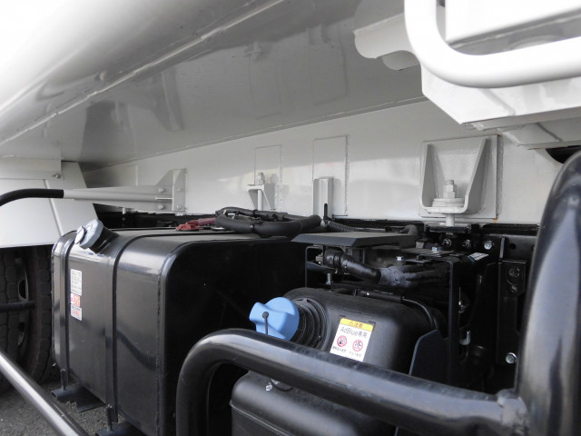 いすゞ エルフ 小型 塵芥車（プレス式） 2PG-NPR88YM(104251) 27枚目