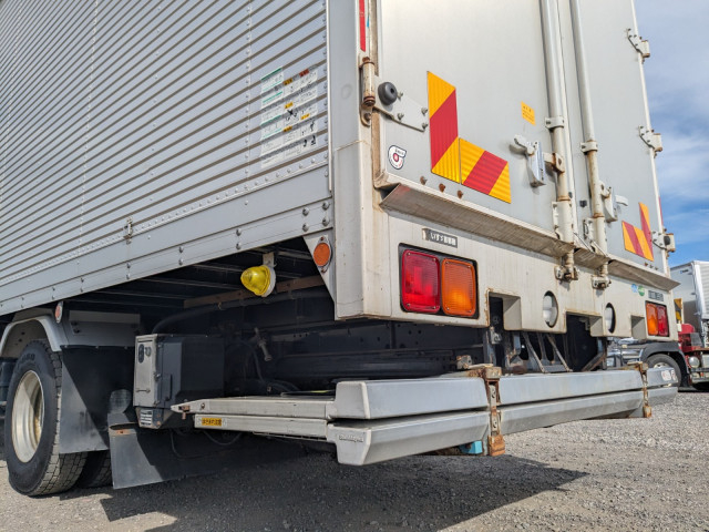 いすゞ フォワード 小型 バン TKG-FRR90S2(104252) 7枚目