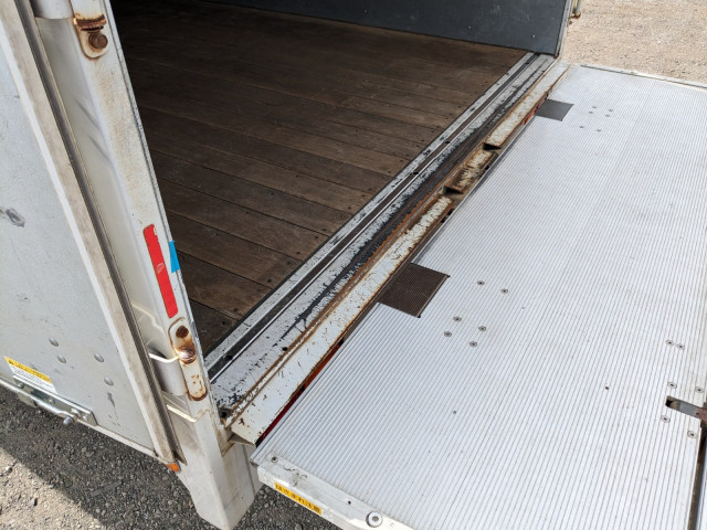 いすゞ フォワード 小型 バン TKG-FRR90S2(104252) 11枚目