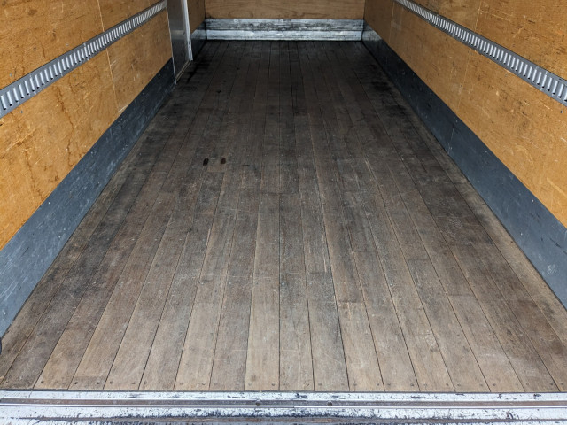 いすゞ フォワード 小型 バン TKG-FRR90S2(104252) 16枚目