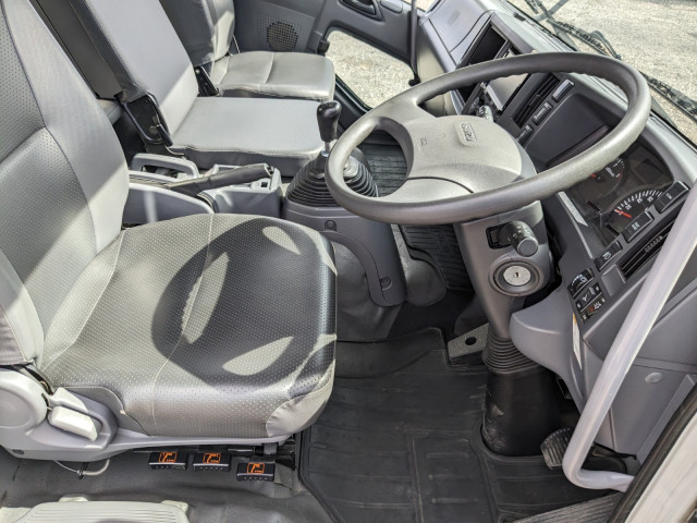 いすゞ フォワード 小型 バン TKG-FRR90S2(104252) 27枚目