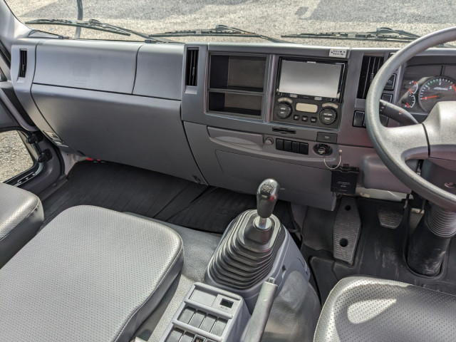 いすゞ フォワード 小型 バン TKG-FRR90S2(104252) 28枚目