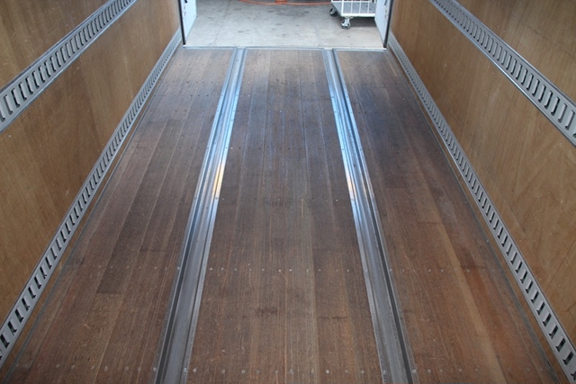 Mitsubishi Fuso canter Small Box body TPG-FEA50(104263) 16枚目