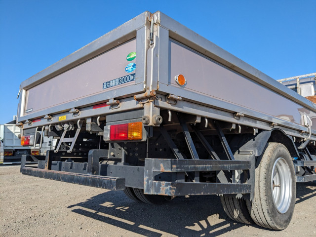 三菱ふそう キャンター 小型 平ボディ 2RG-FEAV0(104264) 6枚目