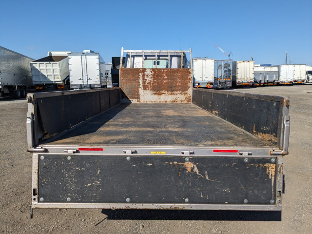 三菱ふそう キャンター 小型 平ボディ 2RG-FEAV0(104264) 8枚目