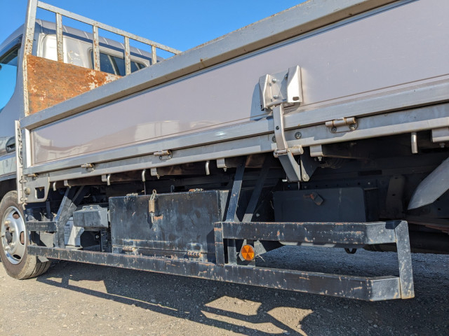 三菱ふそう キャンター 小型 平ボディ 2RG-FEAV0(104264) 23枚目