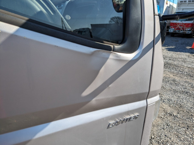 三菱ふそう キャンター 小型 平ボディ 2RG-FEAV0(104264) 26枚目