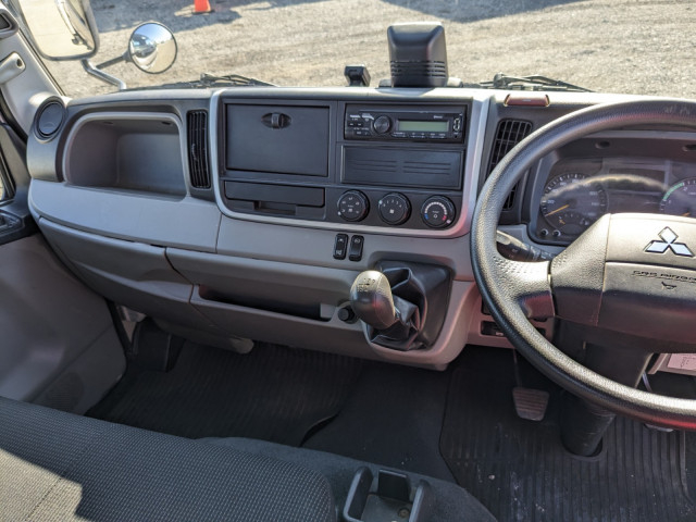 三菱ふそう キャンター 小型 平ボディ 2RG-FEAV0(104264) 28枚目