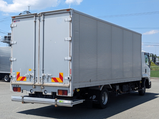 いすゞ フォワード 中型 バン 2PG-FRR90S2(104267) 4枚目