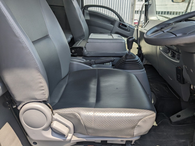 いすゞ フォワード 中型 バン 2PG-FRR90S2(104267) 27枚目