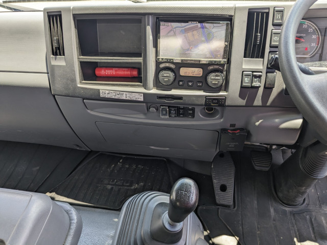 いすゞ フォワード 中型 バン 2PG-FRR90S2(104267) 28枚目