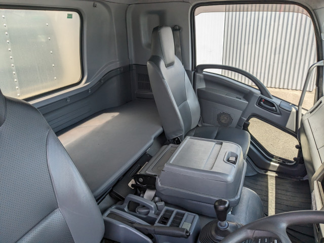 いすゞ フォワード 中型 バン 2PG-FRR90S2(104267) 37枚目