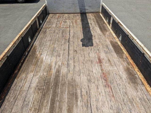 いすゞ フォワード 中型 平ボディ（クレーン付） 2PG-FRR90S1(104268) 15枚目