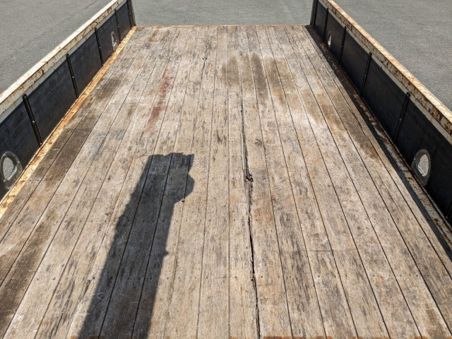 いすゞ フォワード 中型 平ボディ（クレーン付） 2PG-FRR90S1(104268) 17枚目