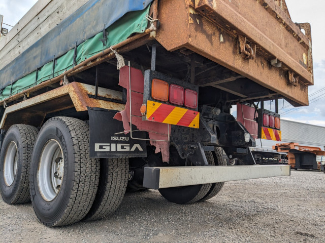 いすゞ ギガ 大型 土砂ダンプ QKG-CXZ77AT(104269) 7枚目